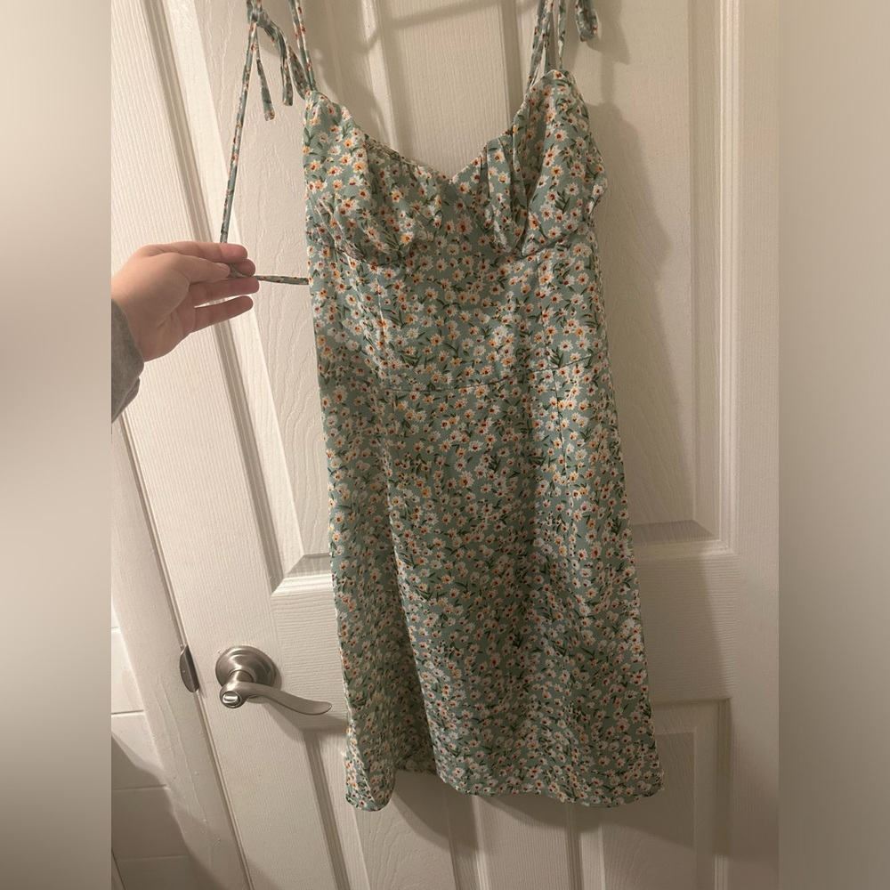 Dress - Picture 2 of 3